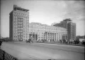 Борис Иофан. Жилой комплекс на улице Серафимовича (Дом на набережной), Москва. 1927–1931