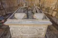 Гробница короля Португалии Дуарти I и его супруги Элеоноры Арагонской. Монастырь Санта-Мария-да-Витория, Баталья (Португалия)