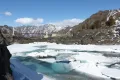 Вскрытие реки Катунь возле Ороктойского моста (Республика Алтай)