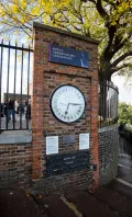 Часы Шепарда, показывающие среднее солнечное время Гринвичского меридиана