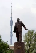 Памятник Сергею Королёву. Аллея космонавтов, Москва