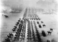 Парадный марш прусских войск. Елисейские поля, Париж. 1–2 марта 1871