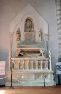 Арнольфо ди Камбио. Надгробие кардинала Гийома де Брея. 1282. Церковь Сан-Доменико, Орвието