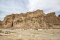 Скальные гробницы ахеменидского периода Накше-Рустам, шахрестан Мервдешт (Иран)