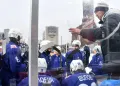 Тренер Анатолий Антипов даёт наставления игрокам. 2017