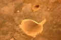 Песчаные линзы в пустыне Намиб (Намибия). Вид с воздуха