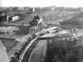 Бранденбургские ворота, окружённые полукругом Берлинской стеной. Берлин. 19 ноября 1961