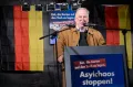 Александер Гауланд выступает перед сторонниками на митинге партии «Альтернатива для Германии». Галле (Германия). 2015
