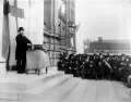 Арвид Линдман выступает с предвыборной речью. Стокгольм. 1911