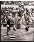 Чемпион Игр XV Олимпиады в де­ся­ти­бо­рье Роберт Брюс Мэтиас. 1952