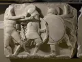 Сражающиеся гоплиты. Рельеф на Монументе нереид, Ксанф (Турция). 390–380 до н. э. 