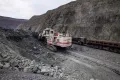 Добыча железной руды в карьере (Рудный, Костанайская область, Казахстан)