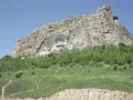 Гора Сулайман-Тоо и историко-археологический музей (Ош, Кыргызстан). Общий вид