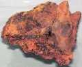 Железная руда экзогенного происхождения (гематит-гётит-лимонитового состава). Образовалась в зоне окисления сульфидного месторождения Бетти-Бейкер, окрестности г. Хилсвилл (штат Вирджиния, США)