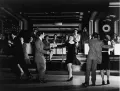 Танцующая свинг молодежь. 1930 – 1940-е.