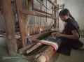 Изготовление сари в технике икат. Харадкхол, округ Субарнапур (штат Одиша, Индия). 2014