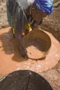 Добыча золота на месторождении Сигири (Гвинея)