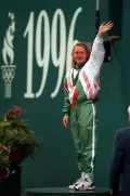 Мишель Смит – чем­пи­он­ка Игр XXVI Олимпиады в Атланте. 1996