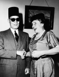 Таха Хусейн на встрече с политической активисткой Хелен Келлер. 1952