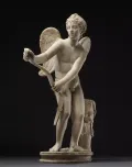 Эрот, натягивающий лук. Римская копия 2 в. с оригинала Лисиппа 4 в. до н. э.