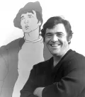 Мультипликатор и сценарист Ральф Бакши на фоне героя мультфильма Поп Америка. 1981