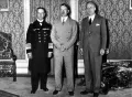 Иоахим фон Риббентроп на приёме у Адольфа Гитлера после подписания англо-германского морского соглашения. Рейхсканцелярия, Берлин. 23 июня 1935
