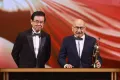 Рэймонд Вонг и Карл Мака на церемонии вручения Гонконгской кинопремии. 2022 