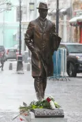 Памятник Сергею Прокофьеву в Камергерском переулке. Москва. 2016