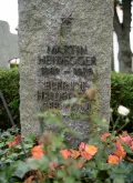 Надгробие на могиле Мартина Хайдеггера и Эльфриды Хайдеггер-Петри в день 125-летия Мартина Хайдеггера. Месскирх (Герман
