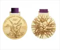 Медаль Игр XXX Олимпиады. Дизайнеры Дэвид Уоткинс, Элена Воци