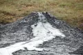 Действующий грифон грязевого вулкана Грязевая сопка Андрусова. Керченский п-ов (Республика Крым)