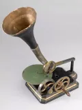 Ранняя модель граммофона Эмиля Берлинера фирмы Kämmer & Reinhardt