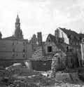 Разрушенные жилые дома в освобождённой советскими войсками Риге. Осень 1944